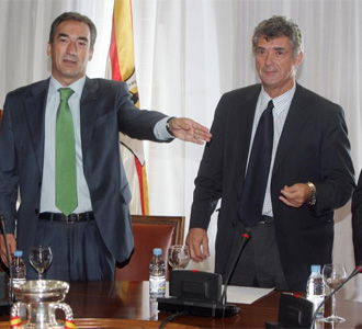 Lozano, junto a Villar, en la toma de posesin del cargo