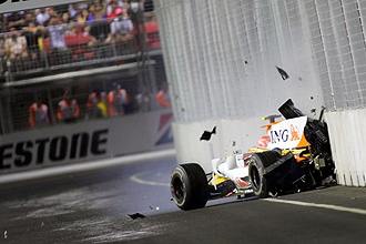 El 'accidente' de Piquet en el GP de Singapur en 2008