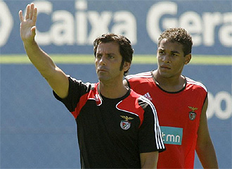 Quique Snchez Flores, durante su etapa en el Benfica.
