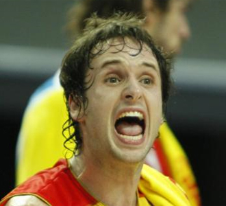Ral Lpez, en el banquillo durante el Eurobasket