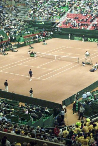 Aspecto del Palau Sant Jordi de Barcelona durante la final de la Copa Davis del a�o 2000.