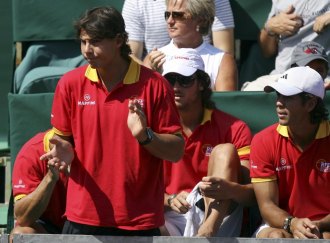 Rafa Nadal, Feliciano lpez y Fernando Verdasco, en el banquillo espaol.