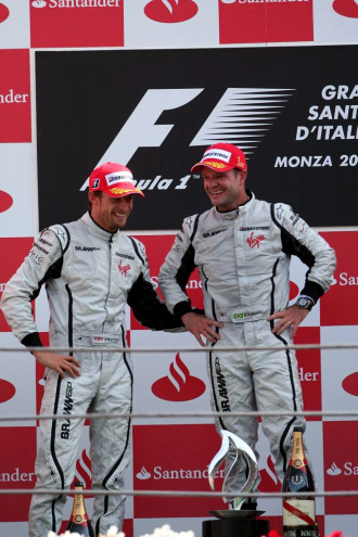 Button y Barrichello, en el podio del Gran Premio de Italia de F1 de este ao.