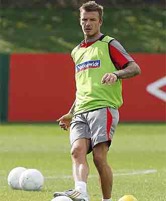 David Beckham, durante un entrenamiento con la seleccin inglesa