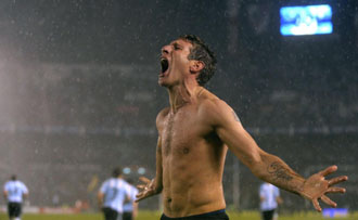 Palermo celebra el gol del triunfo argentino.