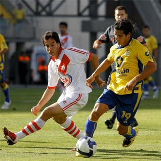 Lance del partido disputado entre Las Palmas y el Rayo de la pasada temporada