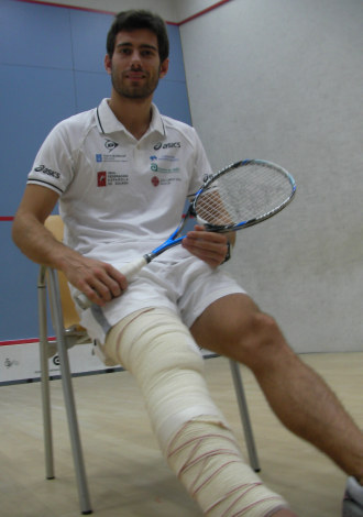 Borja Goln, con la pierna vendada tras la operacin