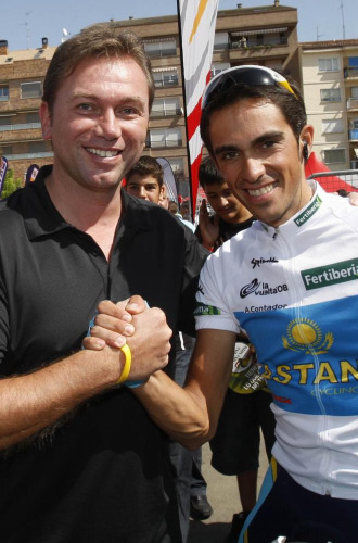 Johan Bruyneel y Alberto Contador en la Vuelta a España de 2008.