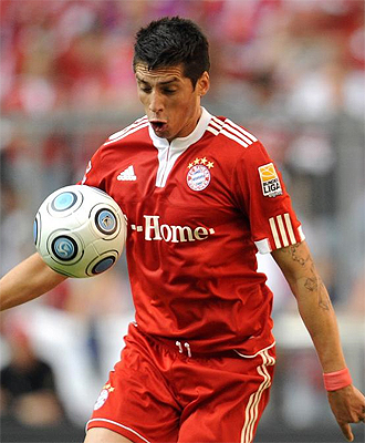José Ernesto Sosa, durante un partido con el Bayern de Múnich
