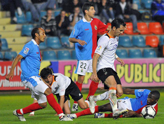El Salamanca consigui la mnima ventaja (1-0) en el partido disputado en El Helmntico.