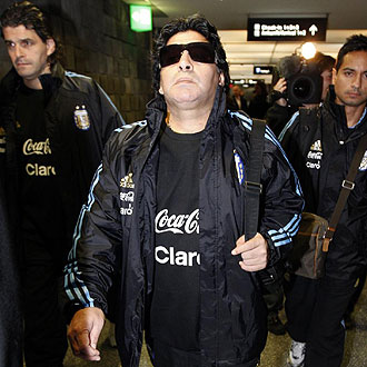 Maradona, a su llegada a Zrich para declarar