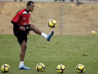 Luis Fabiano, durante un entrenamiento del Sevilla la pasada semana.