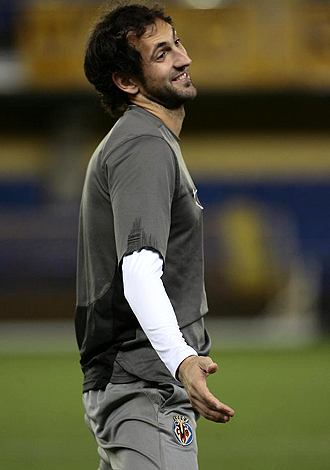 Diego Lpez, sonriente durante un entrenamiento del Villarreal