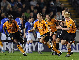Los jugadores del Hull City celebran uno de sus goles ante el Everton.