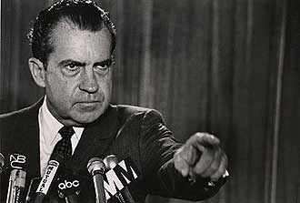 Richard Nixon, en la hist�rica rueda de prensa por el Watergate.