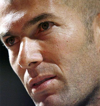 Zidane no tiene dudas sobre Kaká y Benzema.