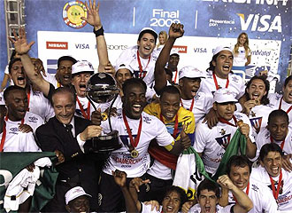 Liga de Quito celebra el ttulo.