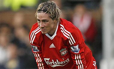 Torres, en un partido con el Liverpool