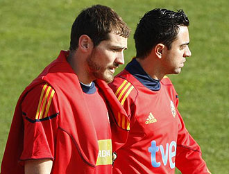Xavi y Casillas en un entrenamiento de la seleccin
