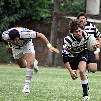 Toms Lanfranconi, que ya conoce el rugby espaol tras su paso por el Quesos Entrepinares, durante un partido con el Sporting argentino