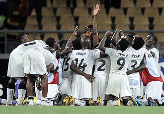 Los jugadores de Ghana celebran su pase a las semifinales