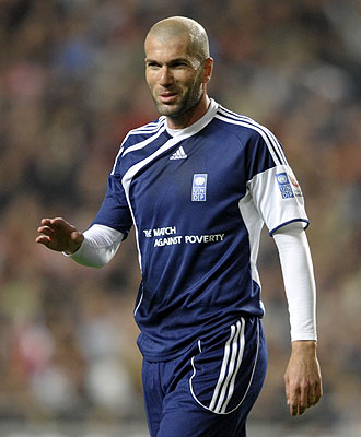Zidane, durante el encuentro por Hait celebrado en Lisboa