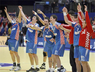 Los jugadores de Croacia celebran su triunfo.