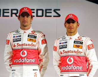 Hamilton y Button, durante la presentacin de McLaren.