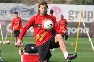 David Sánchez entrenándose cuando era jugador del Nàstic.