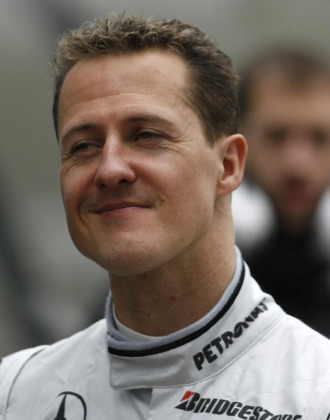 Michael Schumacher, satisfecho tras un entrenamiento en Jerez.