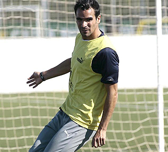 ngel, durante un entrenamiento del Villarreal.