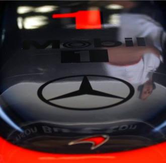El morro del monoplaza McLaren de Button, con el nmero 1