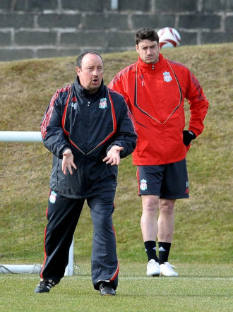 ben�tez y Riera, en un entrenamiento del Liverpool
