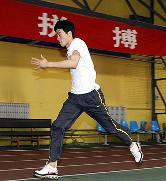 Liu Xiang prepar a conciencia su vuelta a las pistas de atletismo, tras ms de un ao despus