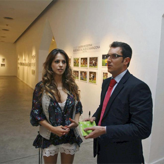 Victoria Vanucci y Miguel Serrano, en la exposicin.