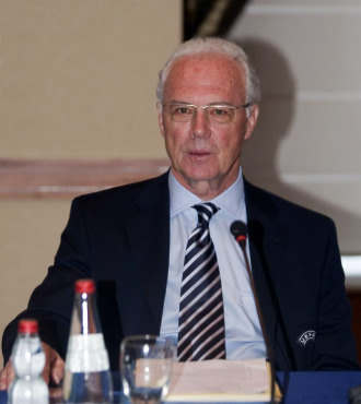 Beckenbauer, en un congreso de la UEFA.