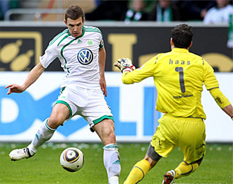 Dzeko volvi a ser la estrella del Wolfsburgo.
