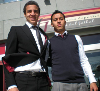 Rodrigo y Thiago posan con la sub-19
