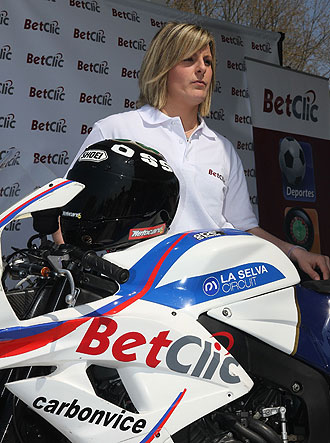 Carla Calderer, piloto del equipo GPE de Moto2.