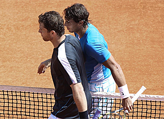 Michael Berrer y Rafa Nadal a la finalizacin del partido entre ambos.