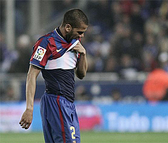 Dani Alves, tras ser expulsado ante el Espanyol.