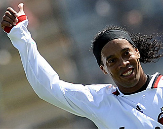 Ronaldinho ha vuelto a recuperar la sonrisa y, con ella, la confianza por ir al Mundial.