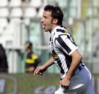 Del Piero celebra un gol