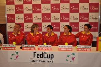 El equipo espaol de Fed Cup en rueda de prensa.