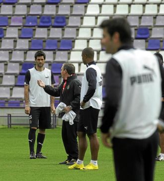 Clemente dirige un entrenamiento del Valladolid