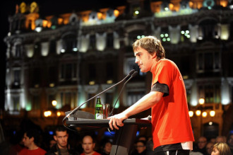 Alonso hace un discurso en Oviedo