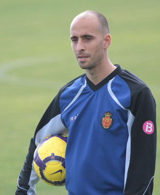 Borja Valero en un entrenamiento