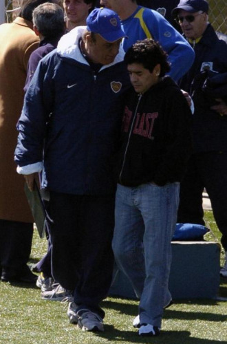Basile y Maradona, en una imagen de 2005