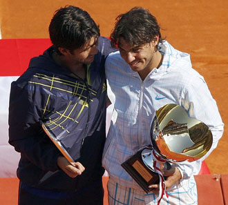 Verdasco y Nadal, en la entrega de trofeos del Masters de Montecarlo.