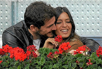 Iker Casillas junto a Sara Carbonero